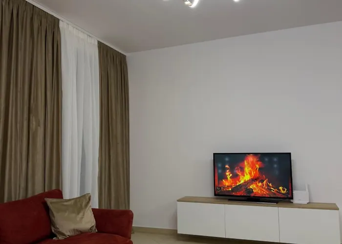 Prestige Lakeview 地拉那