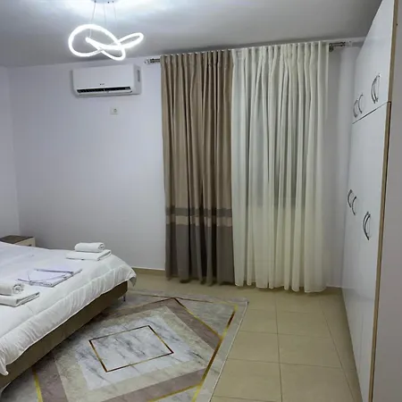 Prestige Lakeview Apartment Tirana