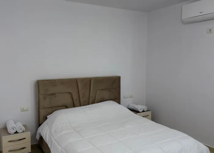 公寓 Prestige Lakeview 地拉那