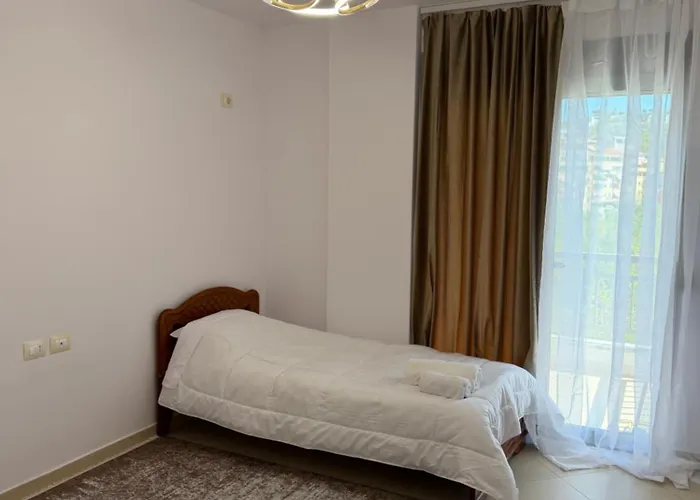 Prestige Lakeview *